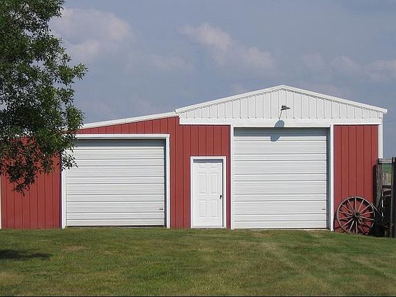 40x52 Pull Barn, Corral 