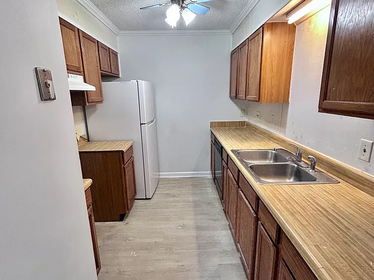 2624 Randleman Rd #G — Photo 2