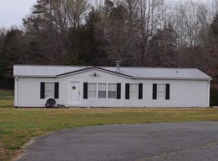 209 Tan Cam Dr, Lexington, NC 27295