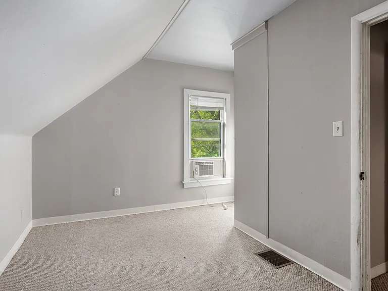 1303 Waugoo Ave #UPPER — Photo 5