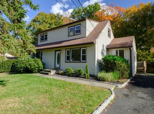 8 Cheryl St, Spring Valley, NY 10977