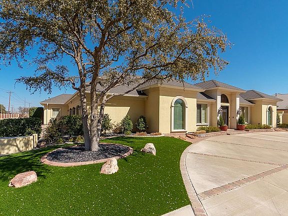 3rd image of 40 Muirfield Dr