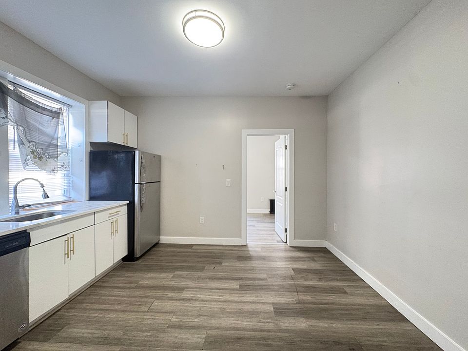 1st image of 332 61st St APT B3