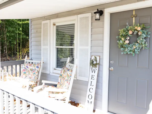 151 S Elmwood St, Rossville, GA 30741