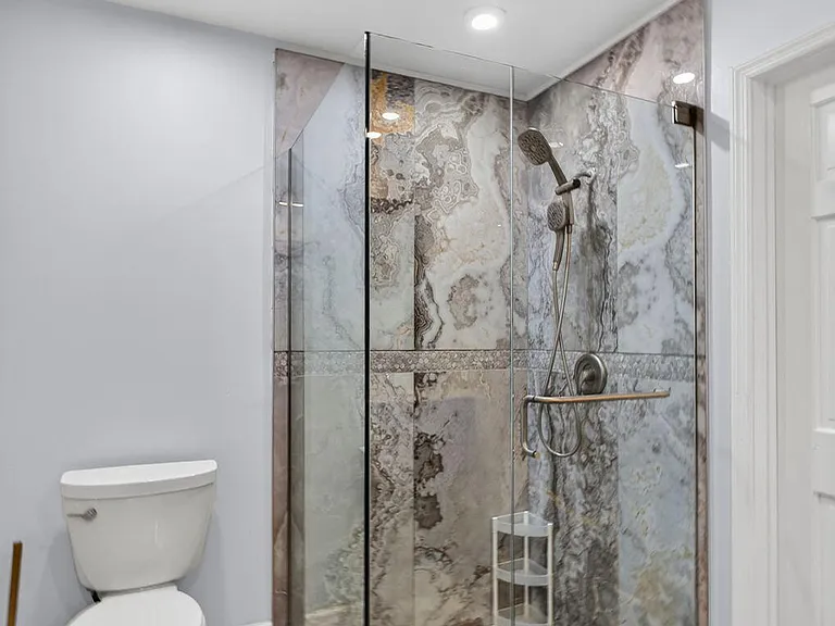 168 Thornton Dr — Photo 34