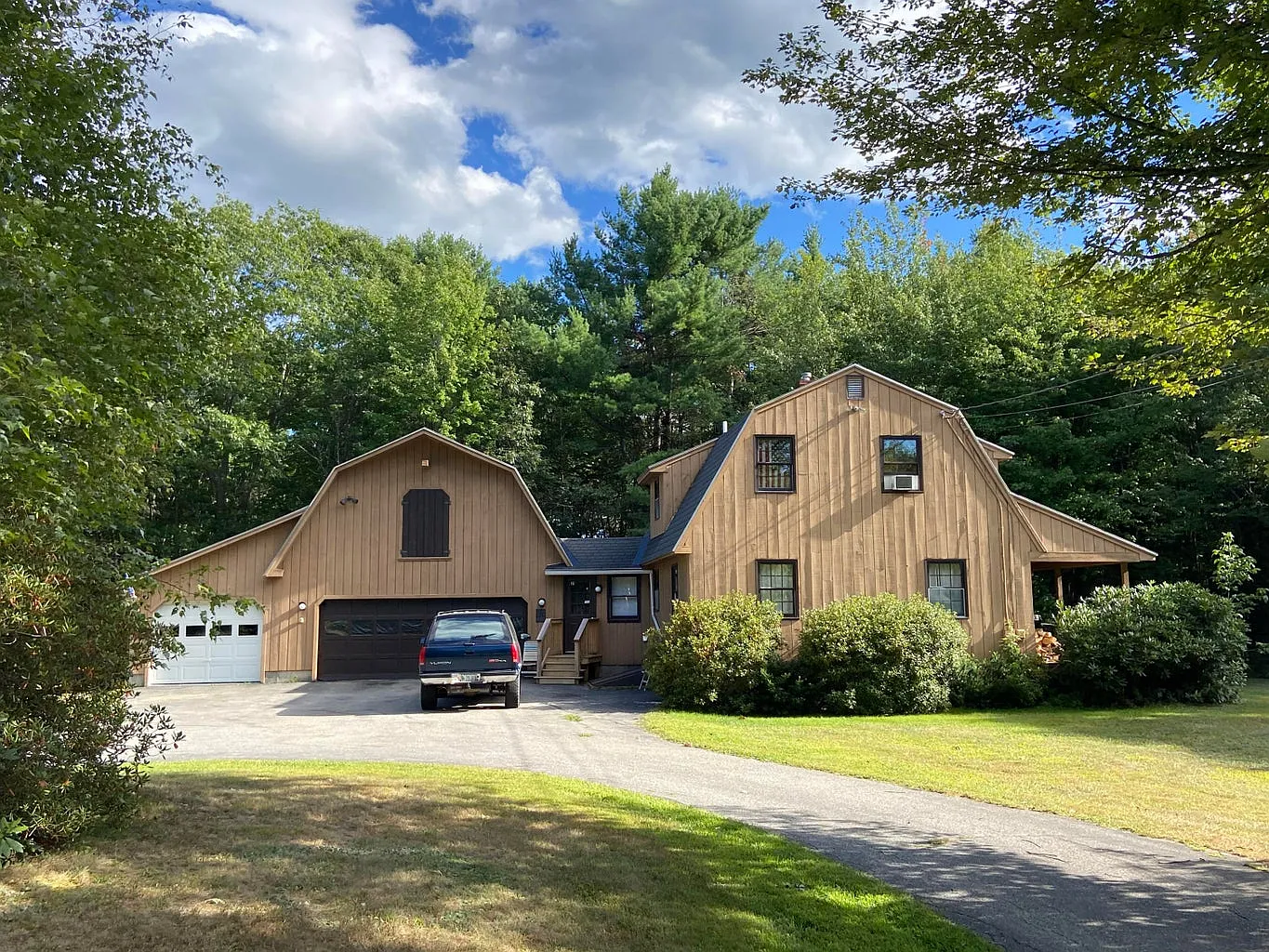4 bed, 1864 sqft, $2,500 — Photo 1