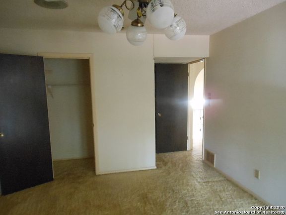 5th image of 3307 Triola Dr