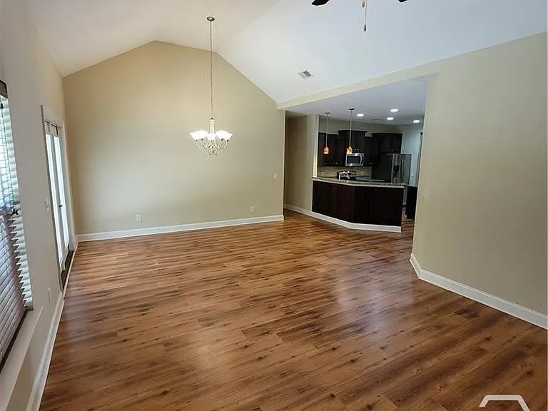 125 Jacobs Cir — Photo 8