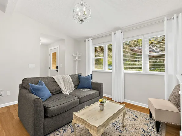 12 Sylvan Dr, Saint Augustine, FL