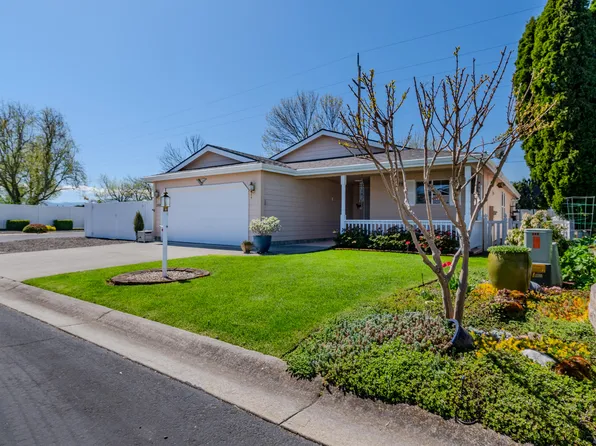 252 Jena Ct #1, Central Pt, OR 97502