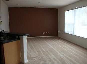 3rd image of 1914 Greenside Dr