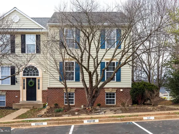 17337 Legacy Ter, Round Hill, VA 20141