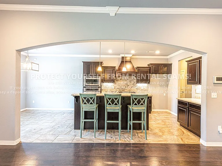 2912 W Featherock Way — Photo 4