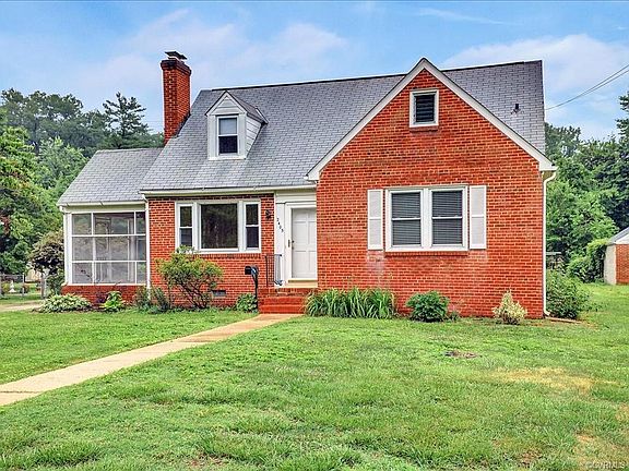 2nd image of 2405 Lincoln Ave