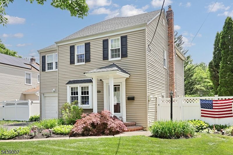 1st image of 396 Burlington Rd