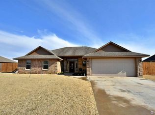 1414 NE Scenic Rdg, Elgin, OK 73538