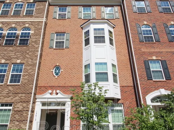 13615 Air And Space Museum Pkwy, Herndon, VA 20171