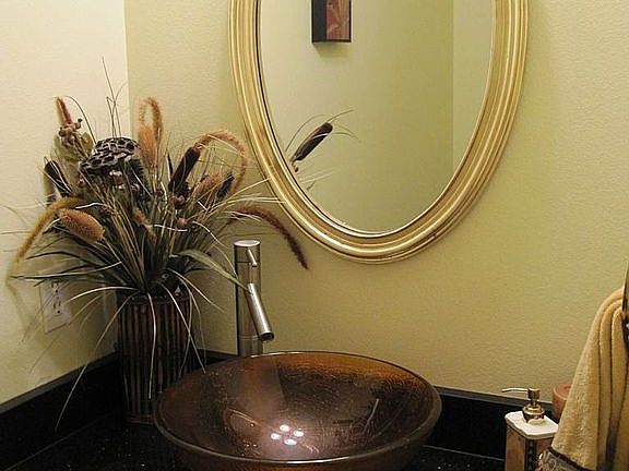 Powder room