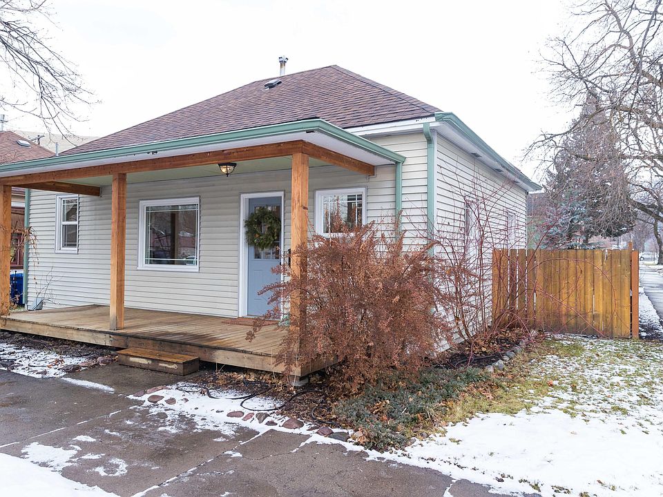 1st image of 902 Grand Ave