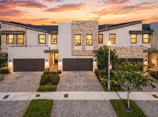7903 NW 105th Ave, Doral, FL 33178