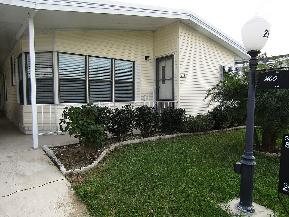 1st image of 219 York Cottage Dr