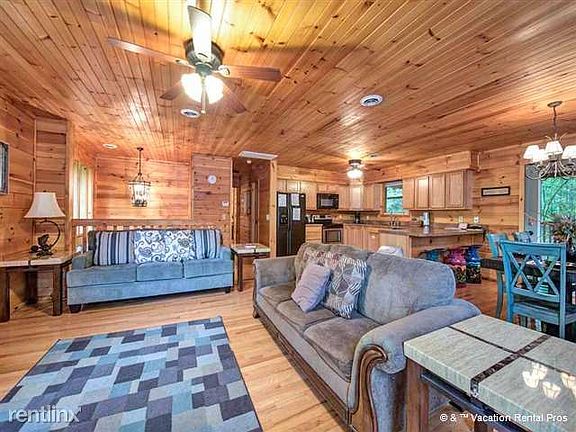 Elegant, comfortable, and pet-friendly too!