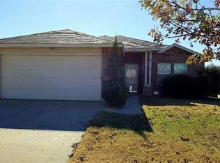 1600 Baxter Springs Dr, Justin, TX 76247