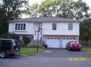 233 Lehigh Ave, Roselle Park, NJ 07204