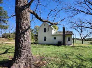 17152 Solo Rd, Houston, MO 65483