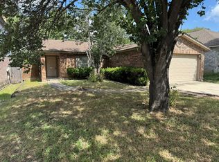 8251 Sunshine Trail Dr, San Antonio, TX 78244