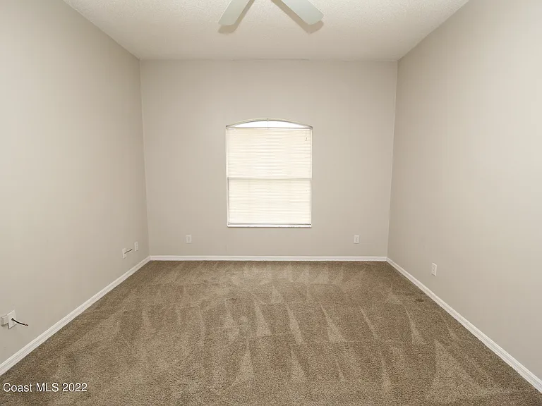 471 Hancock St SW — Photo 6