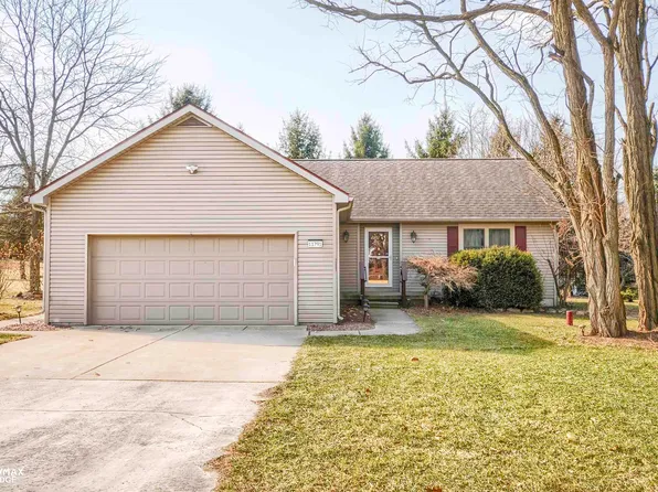 11791 W Ln, Whitmore Lake, MI 48189