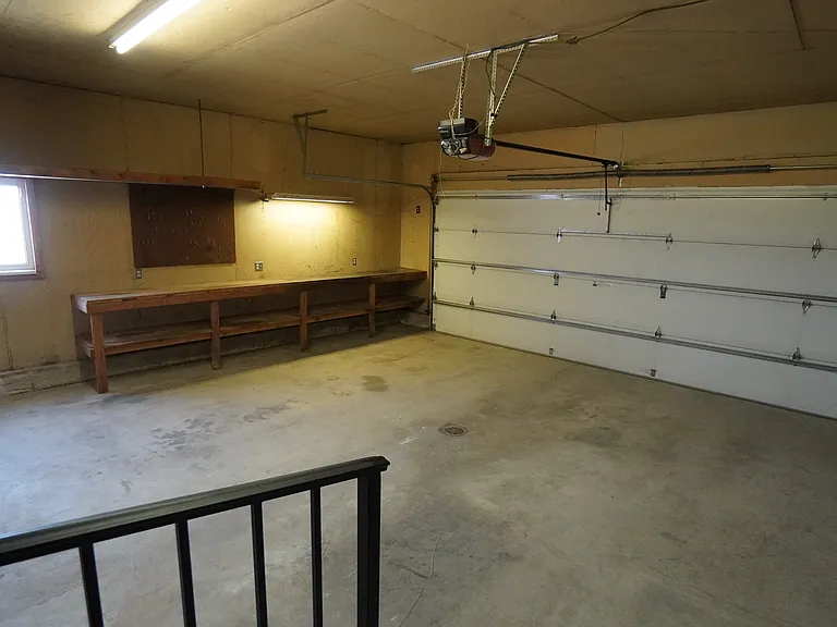 615 S 5900 W — Photo 24