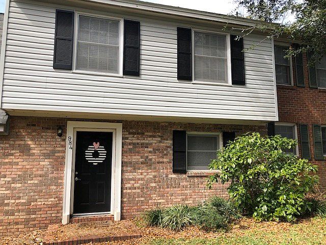 2nd image of 984 Marys Dr #A