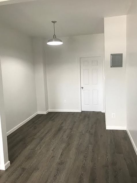 1st image of 384 Harman St APT 3R