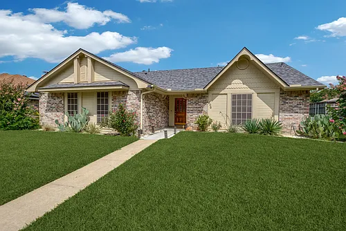 106 Creekside Ln Photo 1