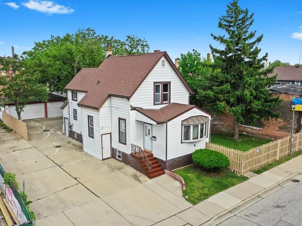 17 N 6th Ave, Maywood, IL 60153