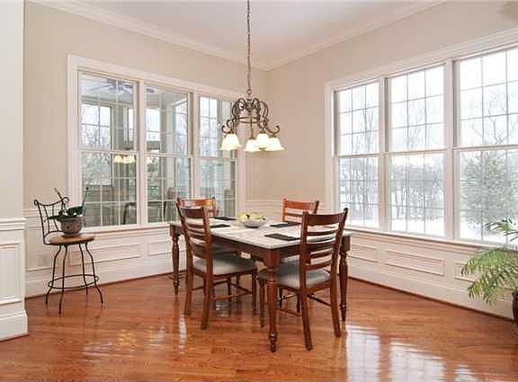 5th image of 6098 Quin Abbey Ct W