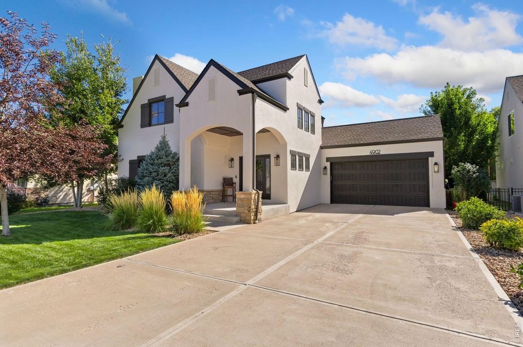 4902 Corsica Dr