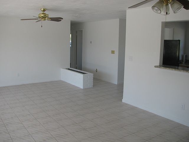 2nd image of 114 SE 46th Ter
