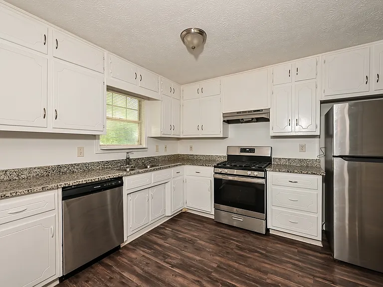 450 Pennybrook Dr — Photo 14