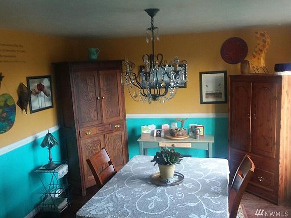 4th image of 1109 Marguerite Ave