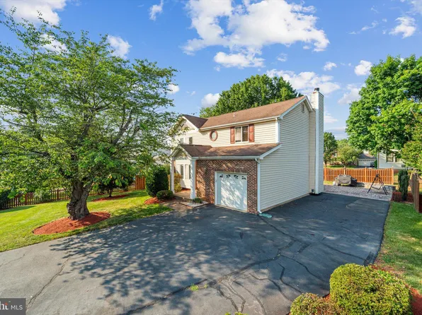 10461 Brackets Ford Cir, Manassas, VA 20110