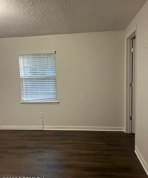 610 SW Nightingale St — Photo 12