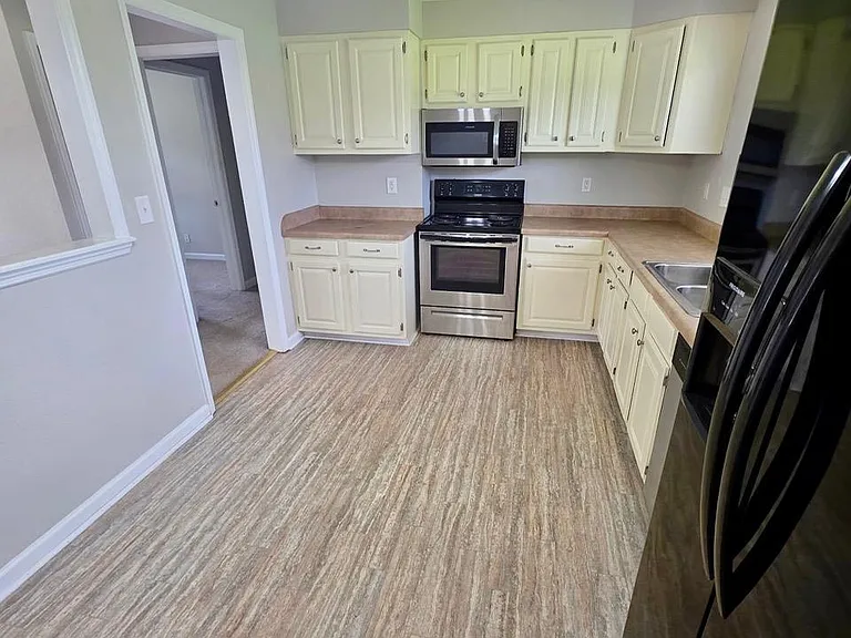 17439 Morgan Dr — Photo 8