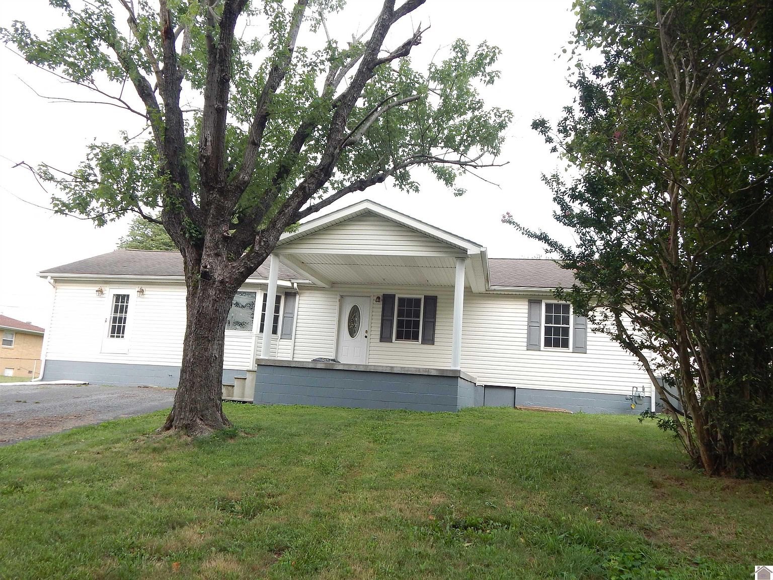 525 Cherry St, Calvert City, KY 42029 Zillow