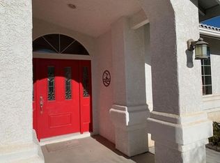 17112 Century Plant Rd, Apple Valley, CA 92307