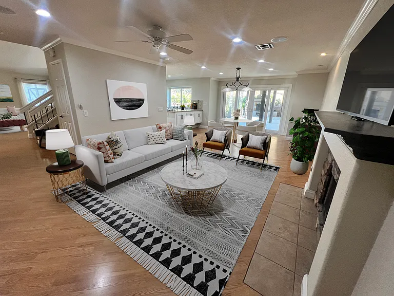 21415 Lilium Ct — Photo 4