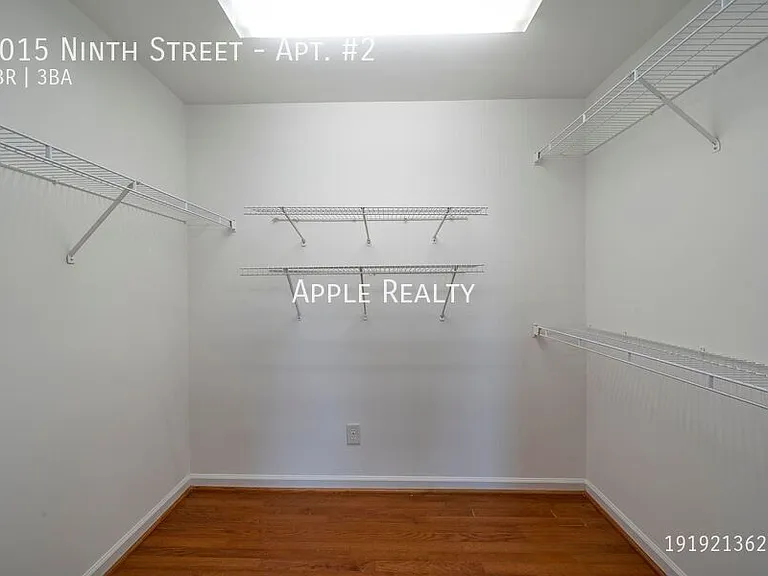 1015 9th St #2 — Photo 17