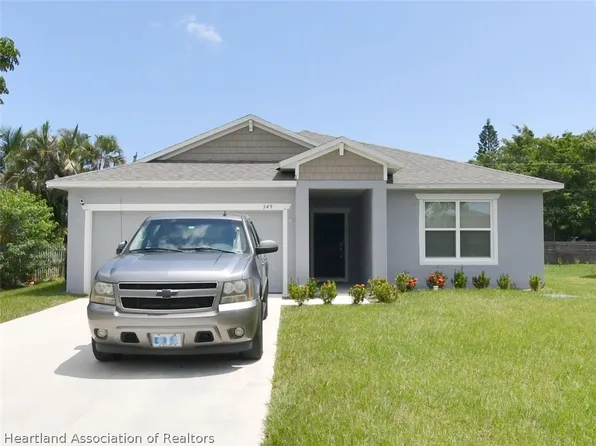 349 NW Aurora St, Port Saint Lucie, FL 34983